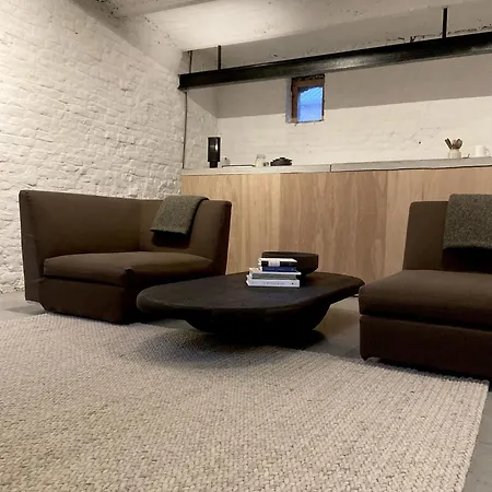 Stijlvol Overnachten In Atelier Tussen Maastricht En Luik * Moelingen