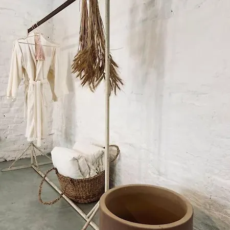 Stijlvol Overnachten In Atelier Tussen Maastricht En Luik