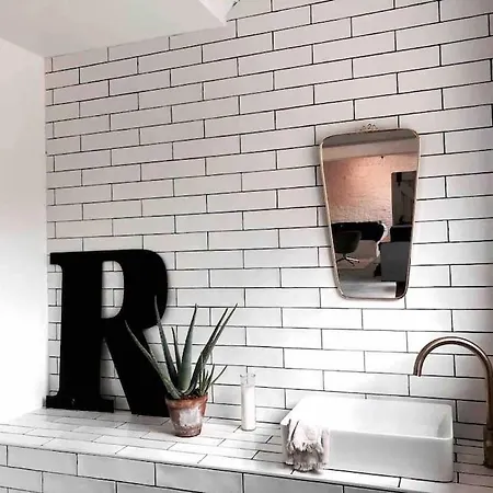Stijlvol Overnachten In Atelier Tussen Maastricht En Luik Apartamento Moelingen